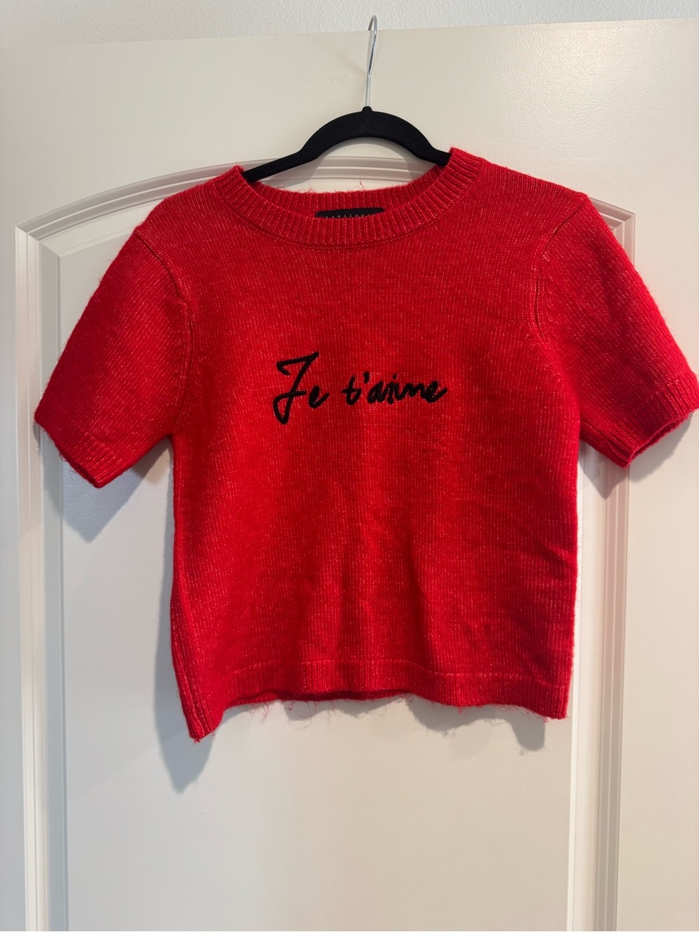 Sanctuary NWOT Red "Je T'Aime" Embroidered Short Sleeve Sweater Top Sz S